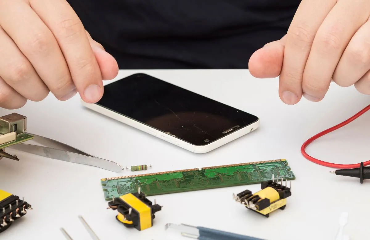 Phone Repair vs Replacement Which Option Should You Choose