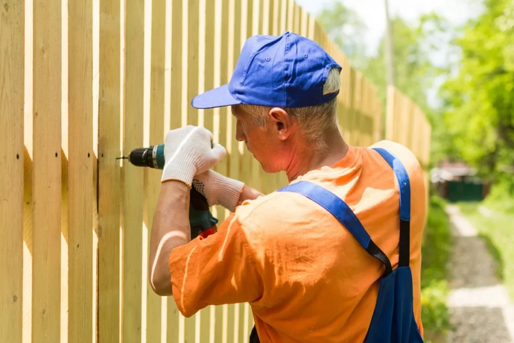 fencing contractors